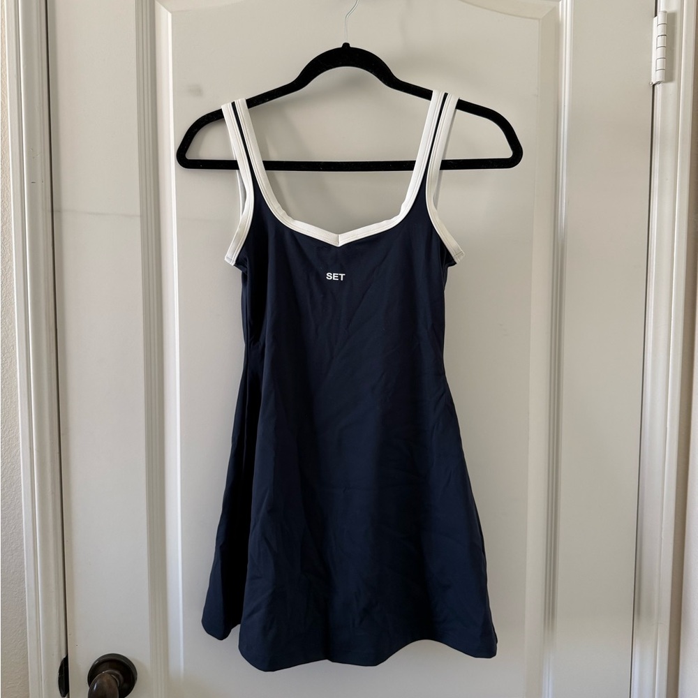 Set Active Sportbody Sweetheart Dress in Navy.